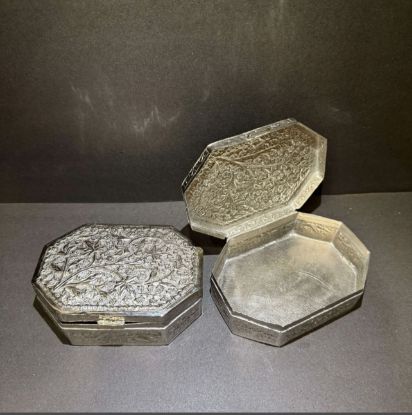 Picture of Octagonal Silver starling box